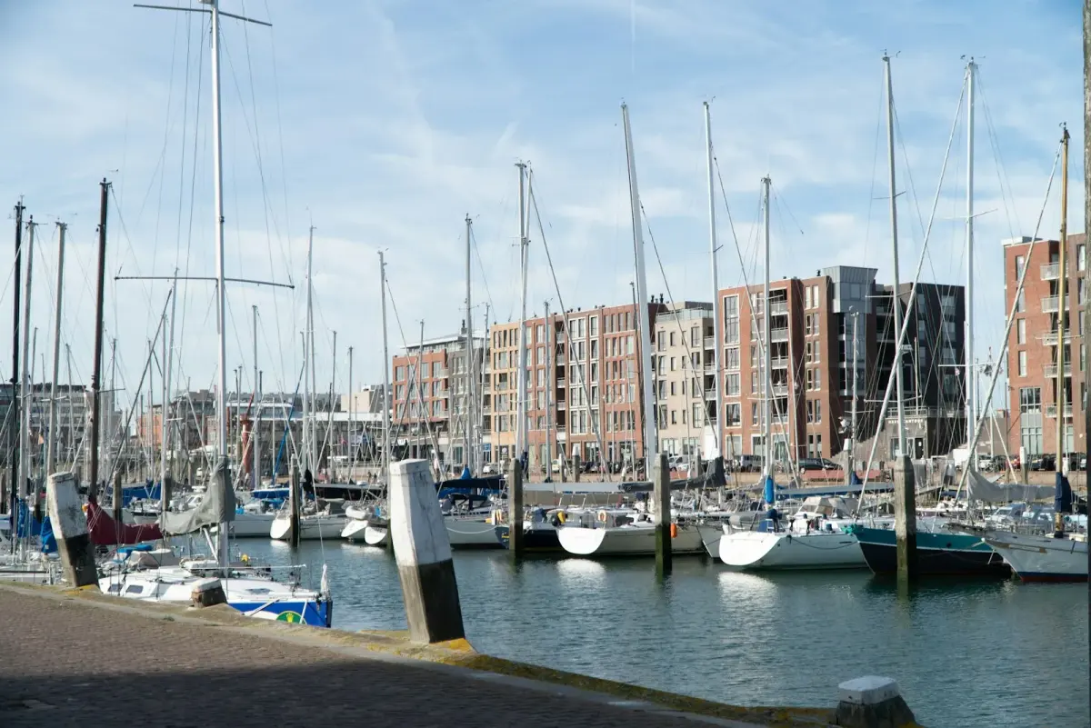 Noodstroom jachthaven Zuid-Holland: eisen & kosten